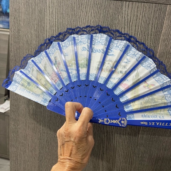 Decor or Hand Fan New From Spain - Picture 9 of 9